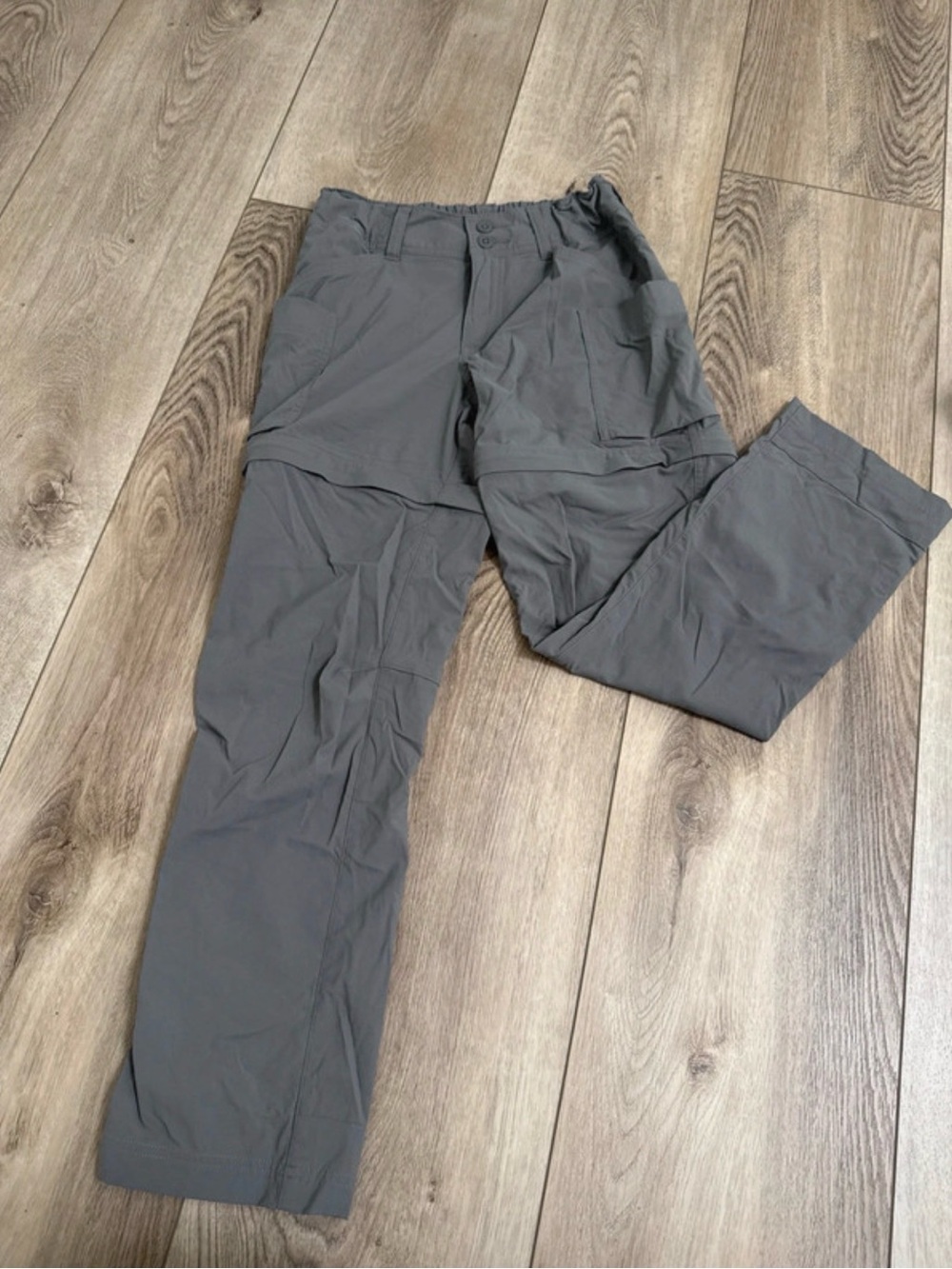 REI girl’s Convertible Cargo Pants - Gray